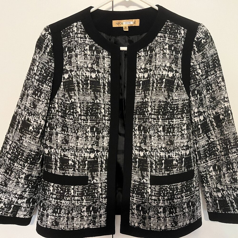 Nipon Boutique black/white woven open blazer - Size 6